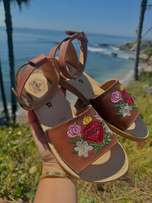 Sagrado Corazón & Rose Embroidered Leather Huaraches