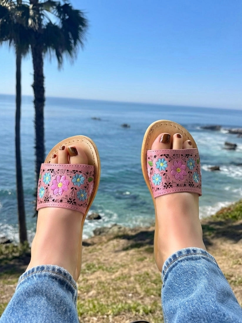 Primavera Hand Embroidered Pink Leather Floral Huaraches