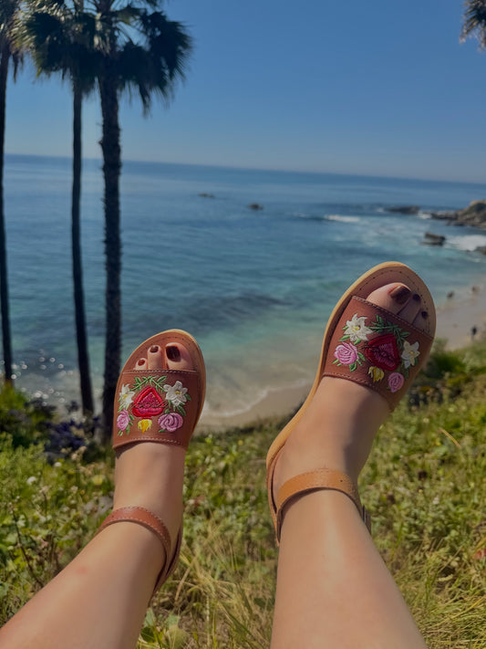 Sagrado Corazón & Rose Embroidered Leather Huaraches