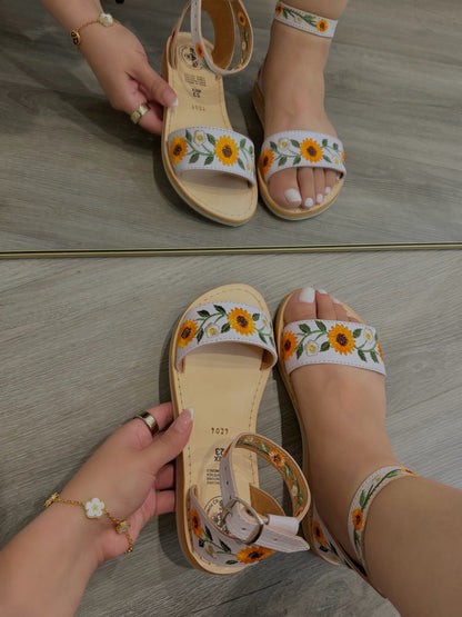 Sunflower Girasol Embroidery White Leather Ankle Strap Huaraches