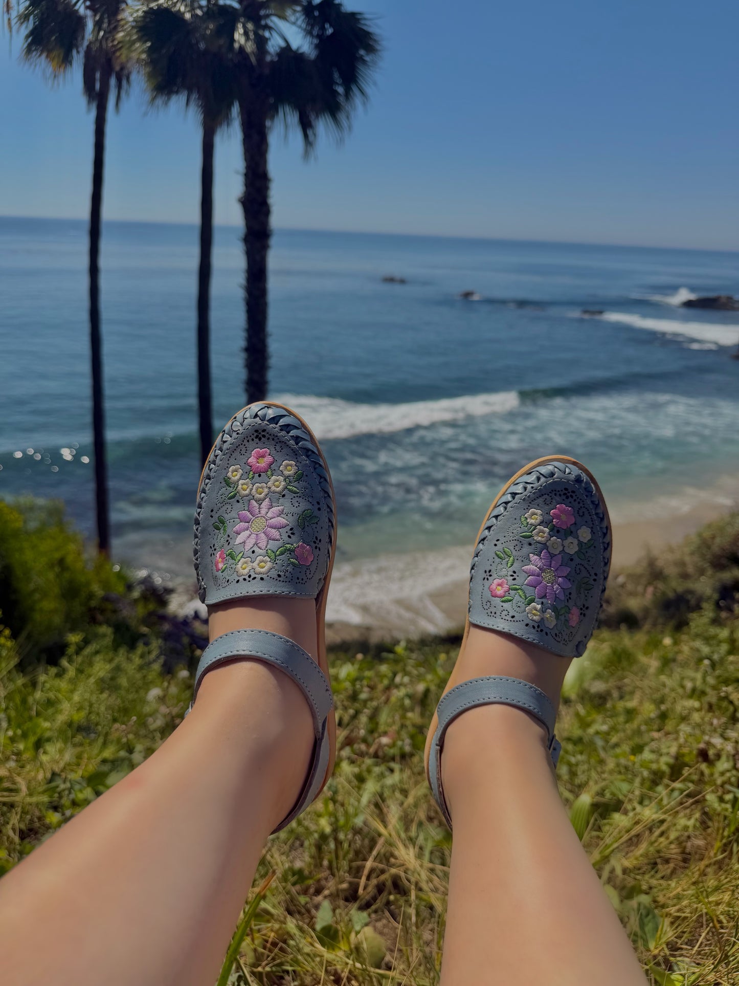 Cielo Floral Embroidered Dusty Blue Leather Huaraches