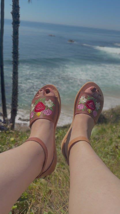 Sagrado Corazón & Rose Embroidered Leather Huaraches